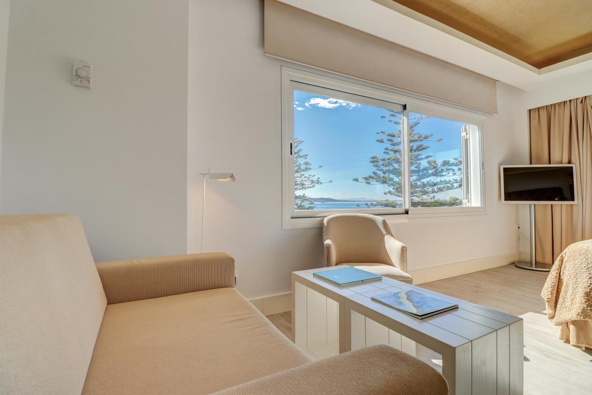 Hotel Illa D'Or & Club Apts 4* Sup 波连萨港 外观 照片